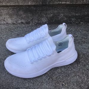 APL techloom breeze. Men’s sz 7.5 / Women’s sz 9